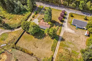 615 SW Camano Dr, Camano Island, WA 98282 - Photo 3