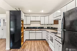 615 SW Camano Dr, Camano Island, WA 98282 - Photo 13