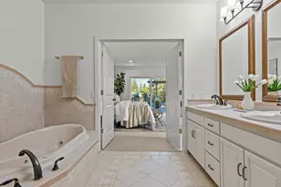 8457 Smugglers Cove Ln, Mukilteo, WA 98275 - Photo 17