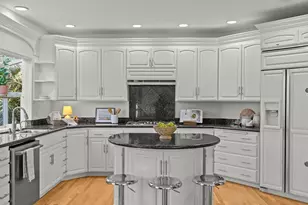 8457 Smugglers Cove Ln, Mukilteo, WA 98275 - Photo 9