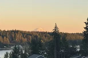 17 E Sellegren Rd, Allyn, WA 98524 - Photo 13