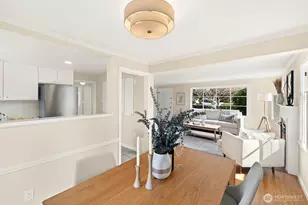 6251 Vassar Ave NE, Seattle, WA 98115 - Photo 11