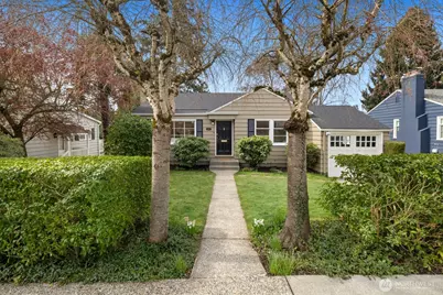 6251 Vassar Avenue NE, Seattle, WA 98115 - Photo 1
