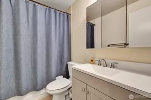 101 147th Ave SE, Bellevue, WA 98007 - Photo 13