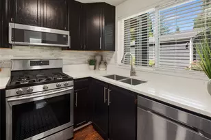 11807 NE 105th Ct, Kirkland, WA 98033 - Photo 9