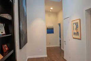 907 Broadway E, Seattle, WA 98102 - Photo 31