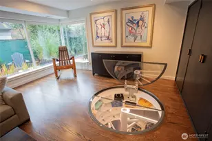 907 Broadway E, Seattle, WA 98102 - Photo 7