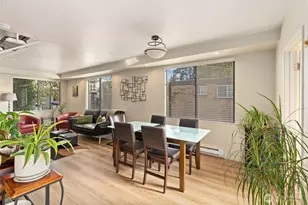 561 Lee St, Seattle, WA 98109 - Photo 9