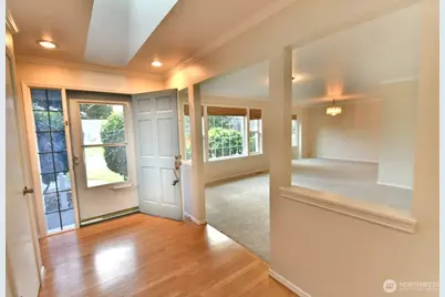 5227 108th Street SW, Mukilteo, WA 98275 - Photo 3