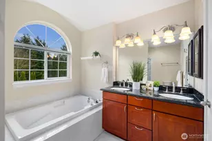 706 Bremerton Pl NE, Renton, WA 98059 - Photo 23