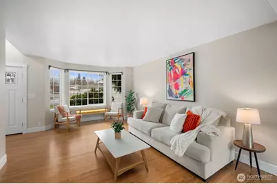 706 Bremerton Place NE, Renton, WA 98059 - Photo 9