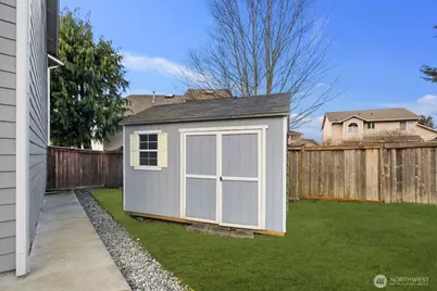 706 Bremerton Place NE, Renton, WA 98059 - Photo 35