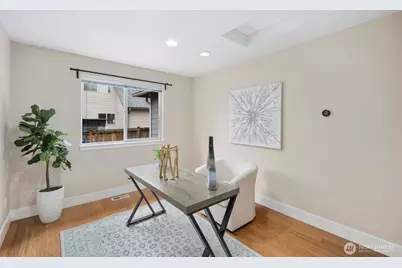 706 Bremerton Place NE, Renton, WA 98059 - Photo 17