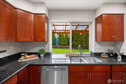 706 Bremerton Place NE, Renton, WA 98059 - Photo 11