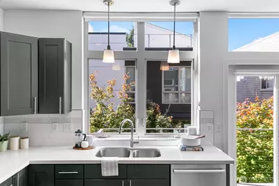 2808 14th Avenue W #B, Seattle, WA 98119 - Photo 7