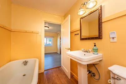 1717 W 6th Street, Port Angeles, WA 98363 - Photo 17