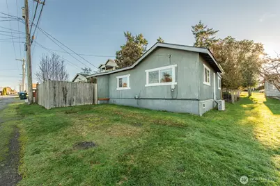1717 W 6th Street, Port Angeles, WA 98363 - Photo 7