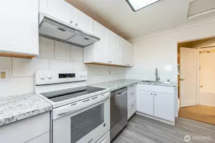 1717 W 6th St, Port Angeles, WA 98363 - Photo 23