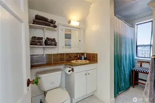 2247 14th Ave W, Seattle, WA 98119 - Photo 17