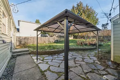 15208 6th Avenue NE, Shoreline, WA 98155 - Photo 19