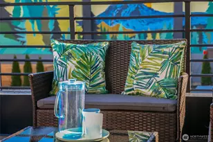 10618 E Riverside Dr, Bothell, WA 98011 - Photo 5