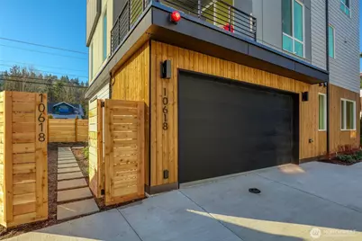 10618 E Riverside Dr, Bothell, WA 98011 - Photo 17