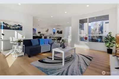 10618 E Riverside Dr, Bothell, WA 98011 - Photo 9