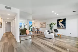 2410 Aurora Ave N, Seattle, WA 98109 - Photo 9