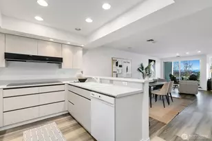 2410 Aurora Ave N, Seattle, WA 98109 - Photo 19