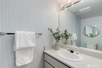 2410 Aurora Avenue N #106, Seattle, WA 98109 - Photo 23