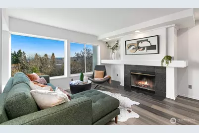 2410 Aurora Avenue N #106, Seattle, WA 98109 - Photo 7