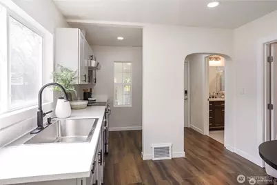 5909 8th Avenue NW, Seattle, WA 98107 - Photo 11