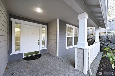 2103 NE 6th Cir, Renton, WA 98056 - Photo 5