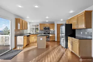 2103 NE 6th Cir, Renton, WA 98056 - Photo 13