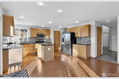 2103 NE 6th Cir, Renton, WA 98056 - Photo 15