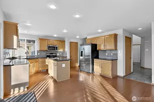 2103 NE 6th Cir, Renton, WA 98056 - Photo 15