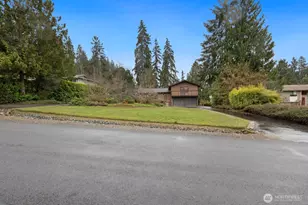 8320 121st St E, Puyallup, WA 98373 - Photo 27