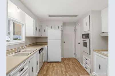 3700 14th Avenue SE #138, Olympia, WA 98501 - Photo 11