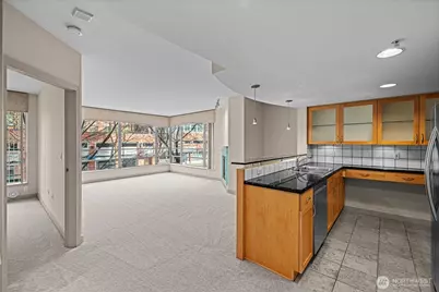 2929 1st Avenue #205, Seattle, WA 98121 - Photo 15