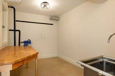 3422 35th Avenue W, Seattle, WA 98199 - Photo 35