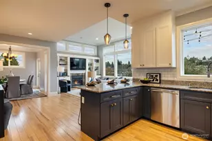 3422 35th Ave W, Seattle, WA 98199 - Photo 9