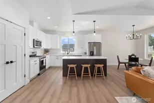 412 W 4th St, Everson, WA 98247 - Photo 13