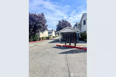 10018 Golden Given Road E #33, Tacoma, WA 98445 - Photo 11