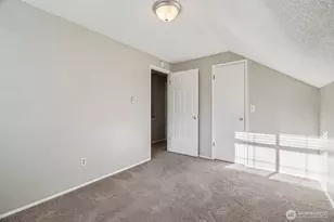 810 NE Pinebrook Ave, Vancouver, WA 98684 - Photo 17