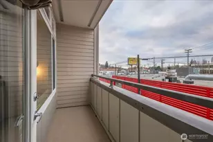 18 Dravus St, Seattle, WA 98109 - Photo 23