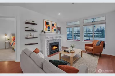 18 Dravus Street #207, Seattle, WA 98109 - Photo 1