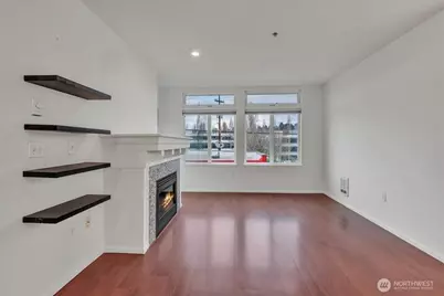 18 Dravus Street #207, Seattle, WA 98109 - Photo 7