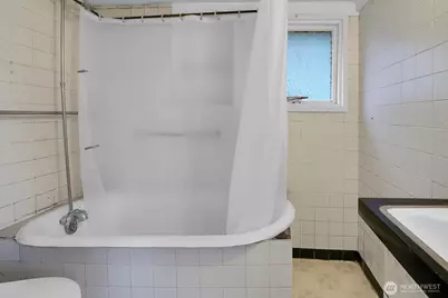 8442 24th Avenue SW, Seattle, WA 98106 - Photo 15