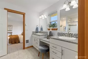 8498 Illahee Road NE, Bremerton, WA 98311 - Photo 21
