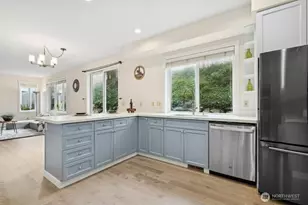 1807 NE 26th Pl, Renton, WA 98056 - Photo 15